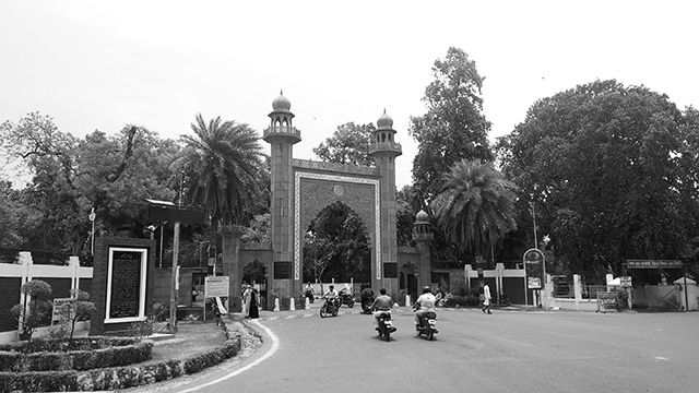 Kashmiri students in AMU refuse to join VC's Eid lunch citing valley situation